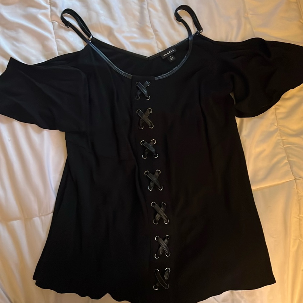 Torrid size one, cold shoulder, full leather lace up going out top